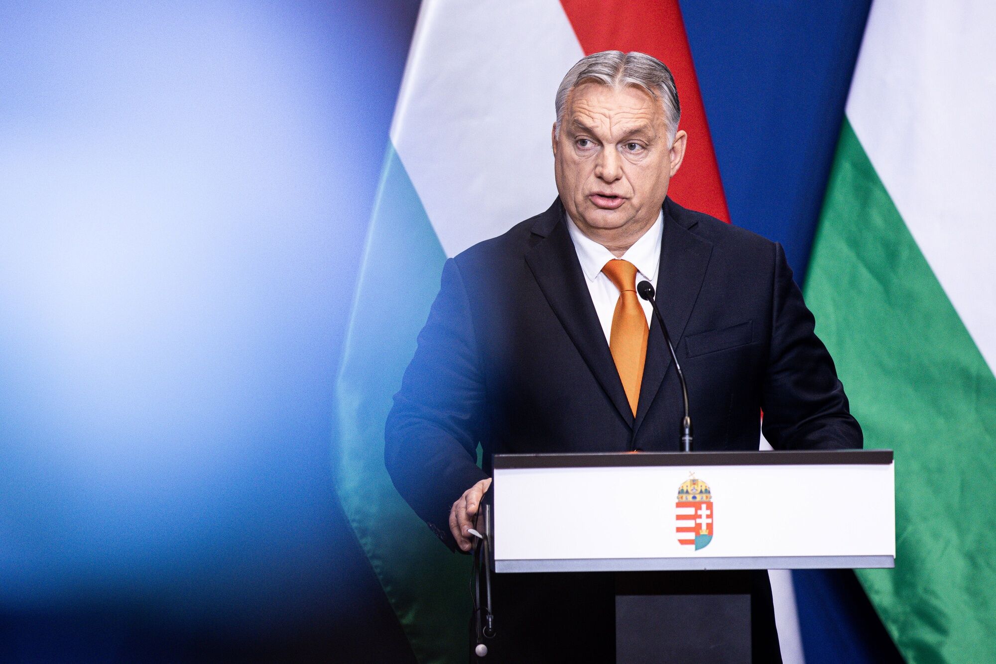 Hungary Threatens to Transport Migrants to Brussels Amid EU Dispute