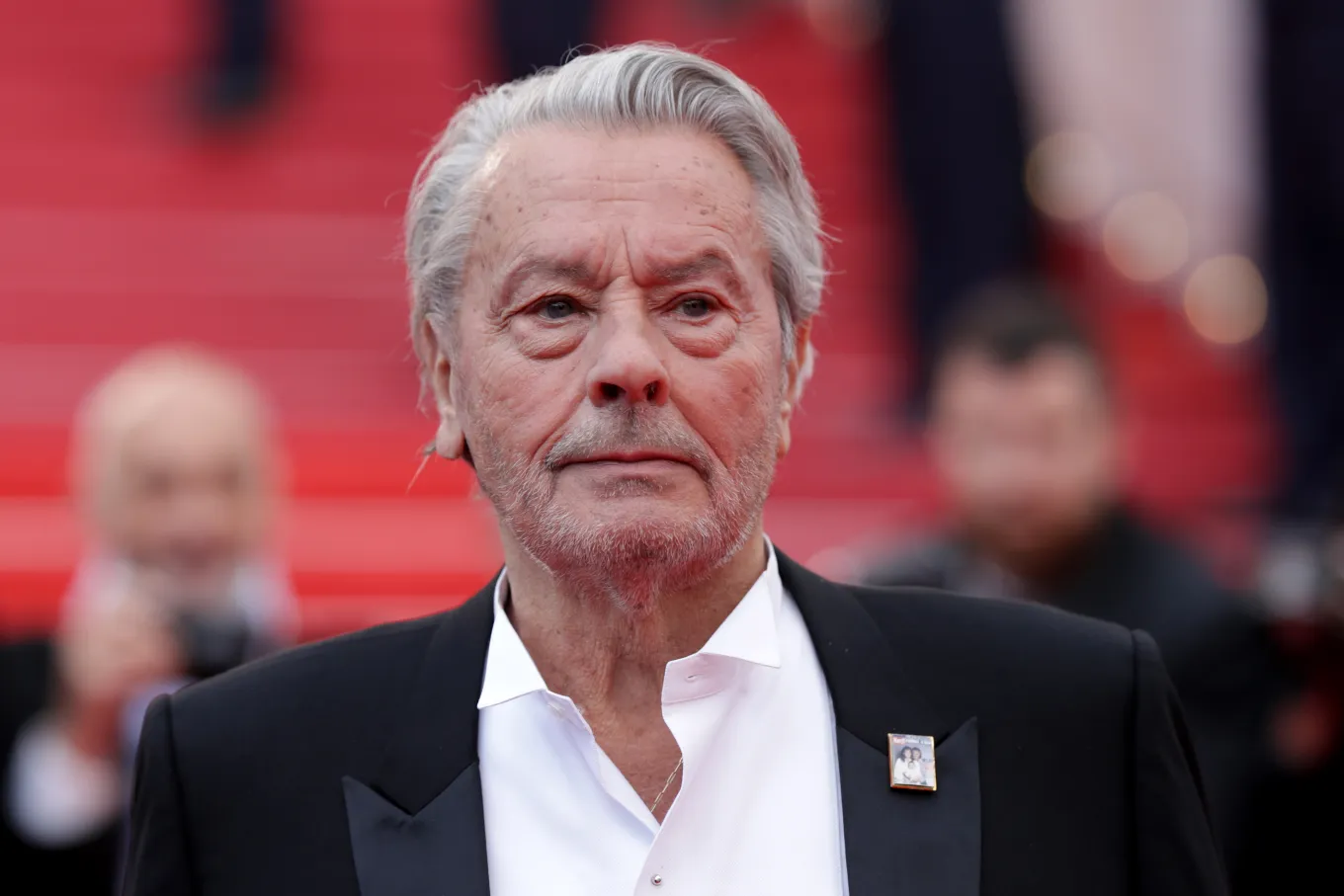 Legendary French Actor Alain Delon, Star of New Wave Cinema, Passes Away at 88