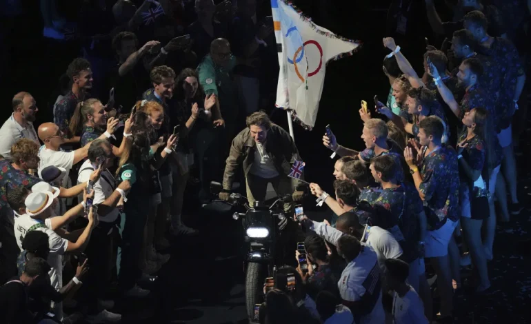 Tom Cruise Defies Gravity with Daring Stadium Jump at Olympics Closing Ceremony