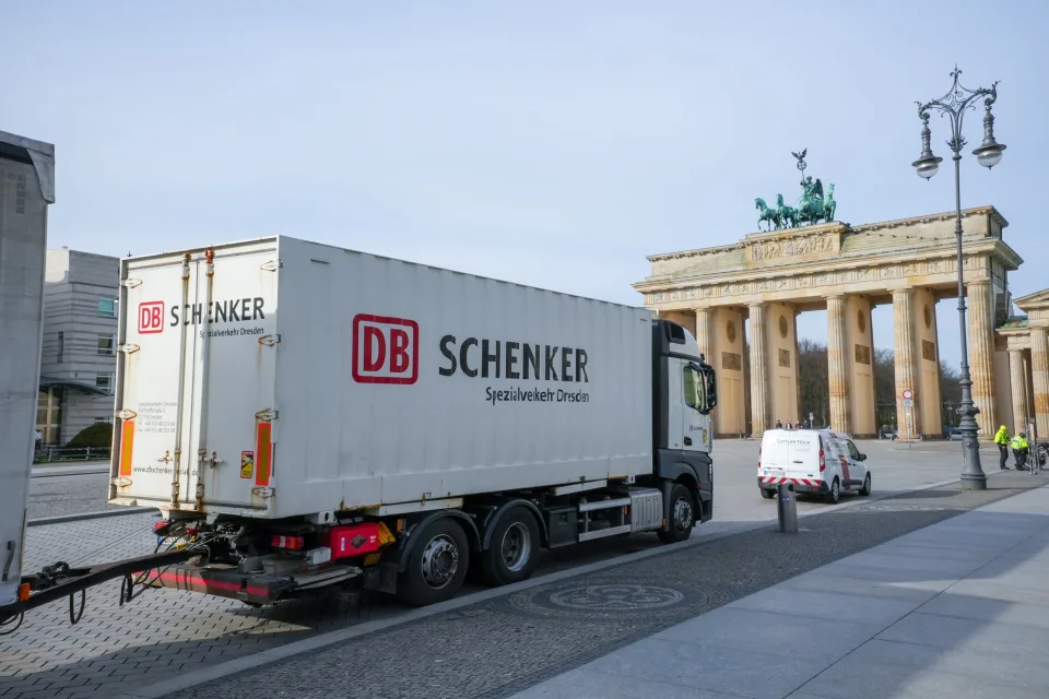 DSV Poised to Acquire DB Schenker in Landmark €14 Billion Deal