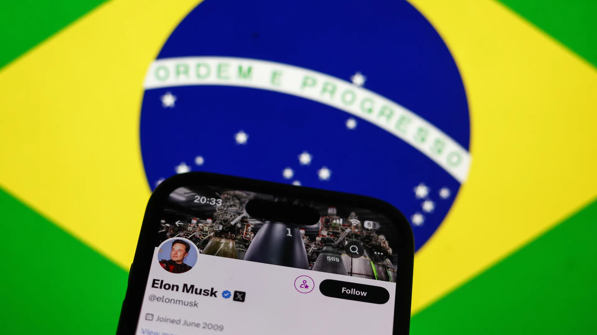 Elon Musk’s X Temporarily Circumvents Court-Ordered Ban in Brazil