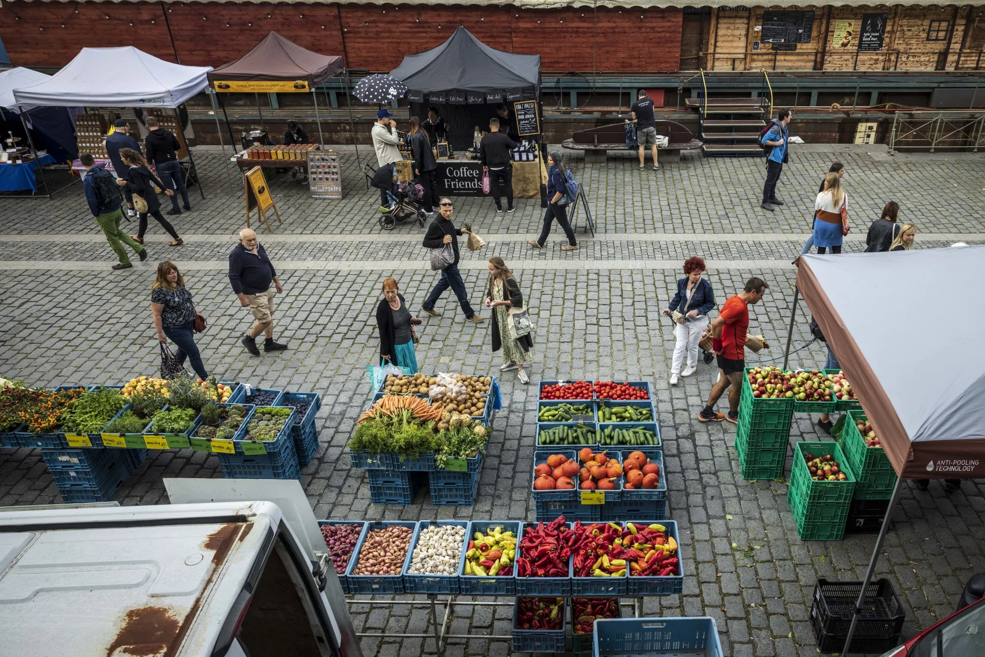 Czech Inflation Exceeds Expectations, Complicating Central Bank’s Easing Plans