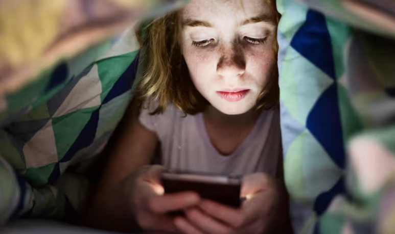 Australia Considers Age Limit for Children’s Access to Social Media