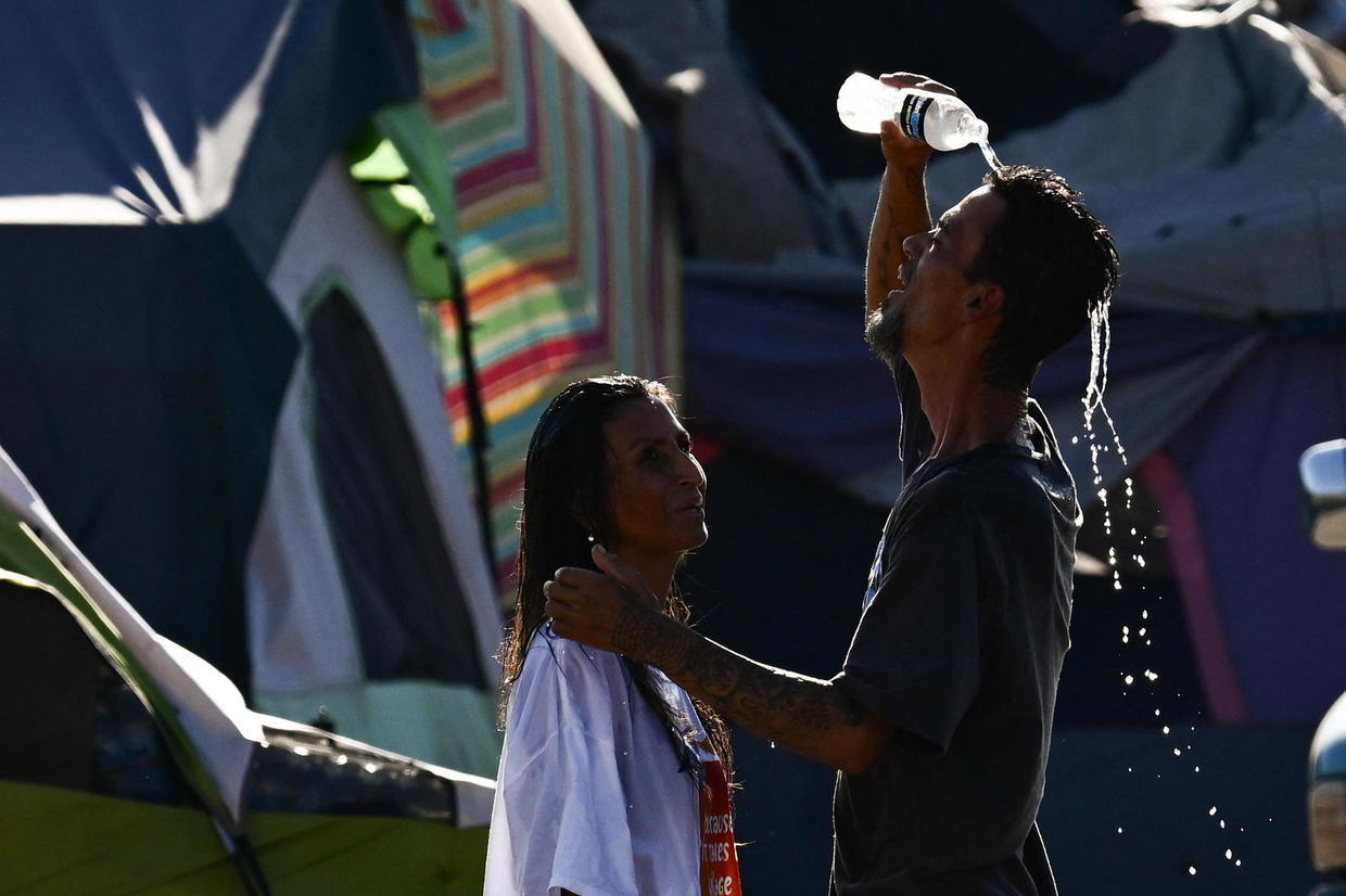 Phoenix Sizzles Through 100th Consecutive Day of 100-Degree Heat, Breaking Record