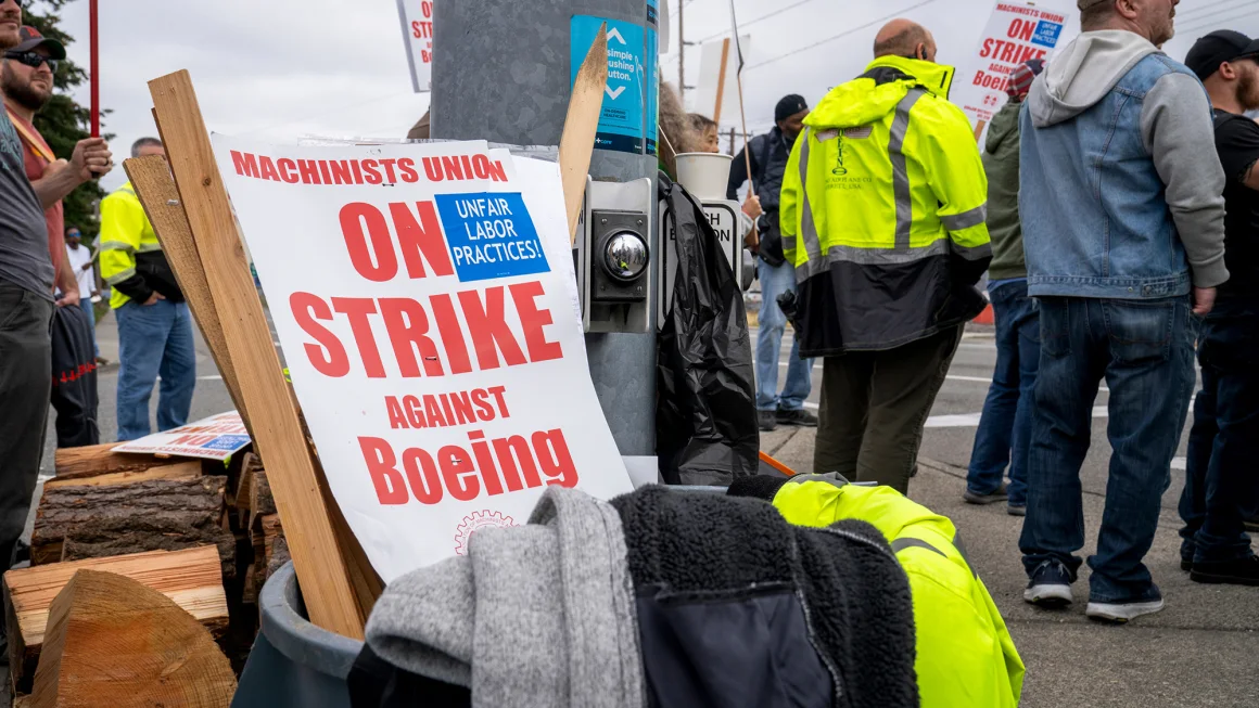 Boeing Union Members Express Discontent Over Lost Pension Plans Amid Ongoing Strike