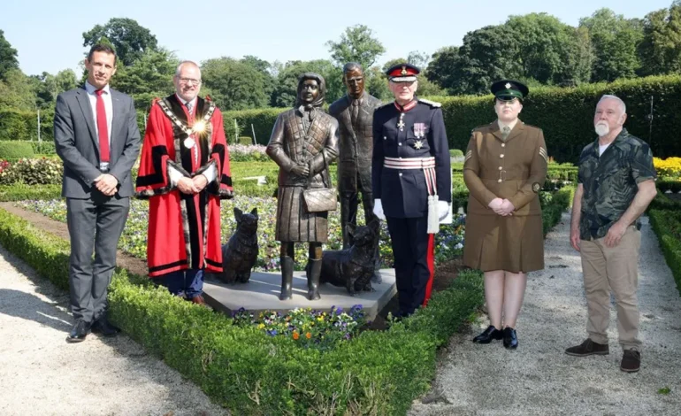 Queen Elizabeth II Sculpture in Northern Ireland Sparks Mixed Reactions