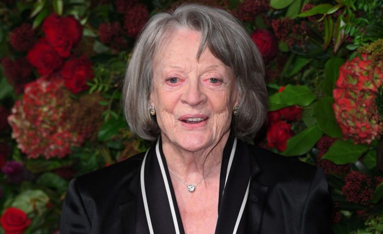 Maggie Smith, Beloved Actress of Stage and Screen, Dies at 89