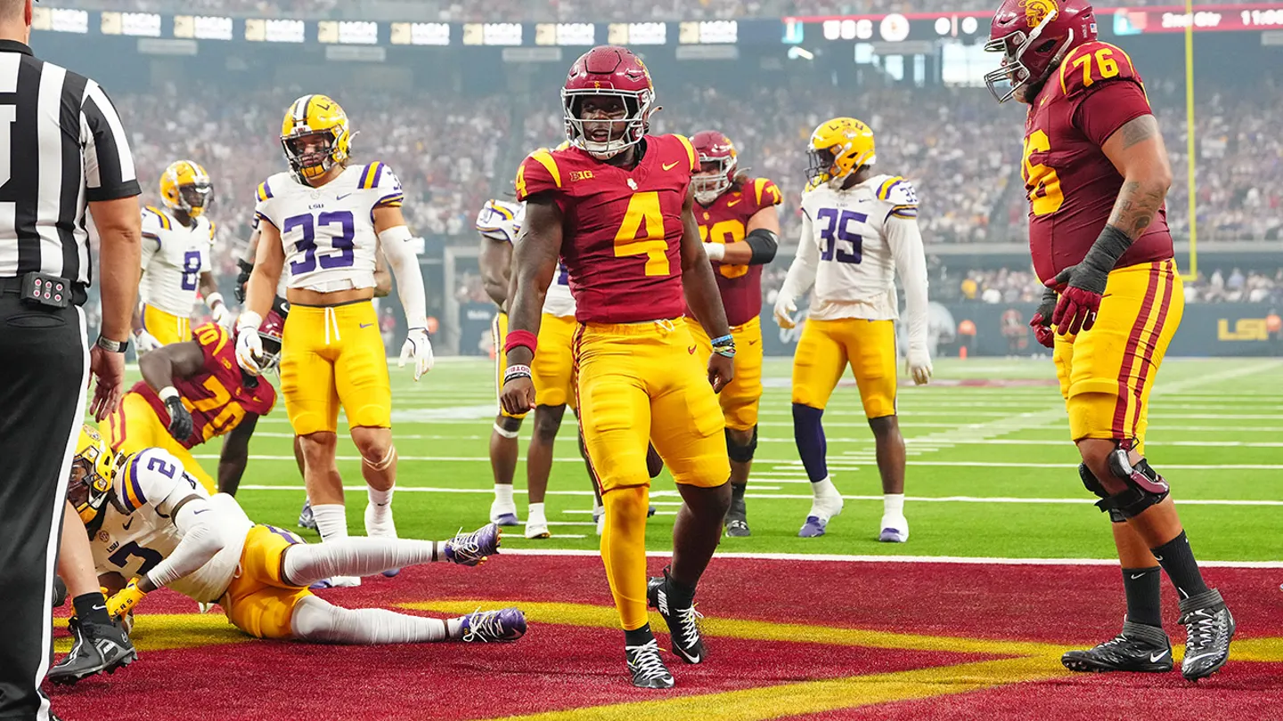 USC Escapes LSU in Thrilling Last-Second Victory, Moss Shines in Debut