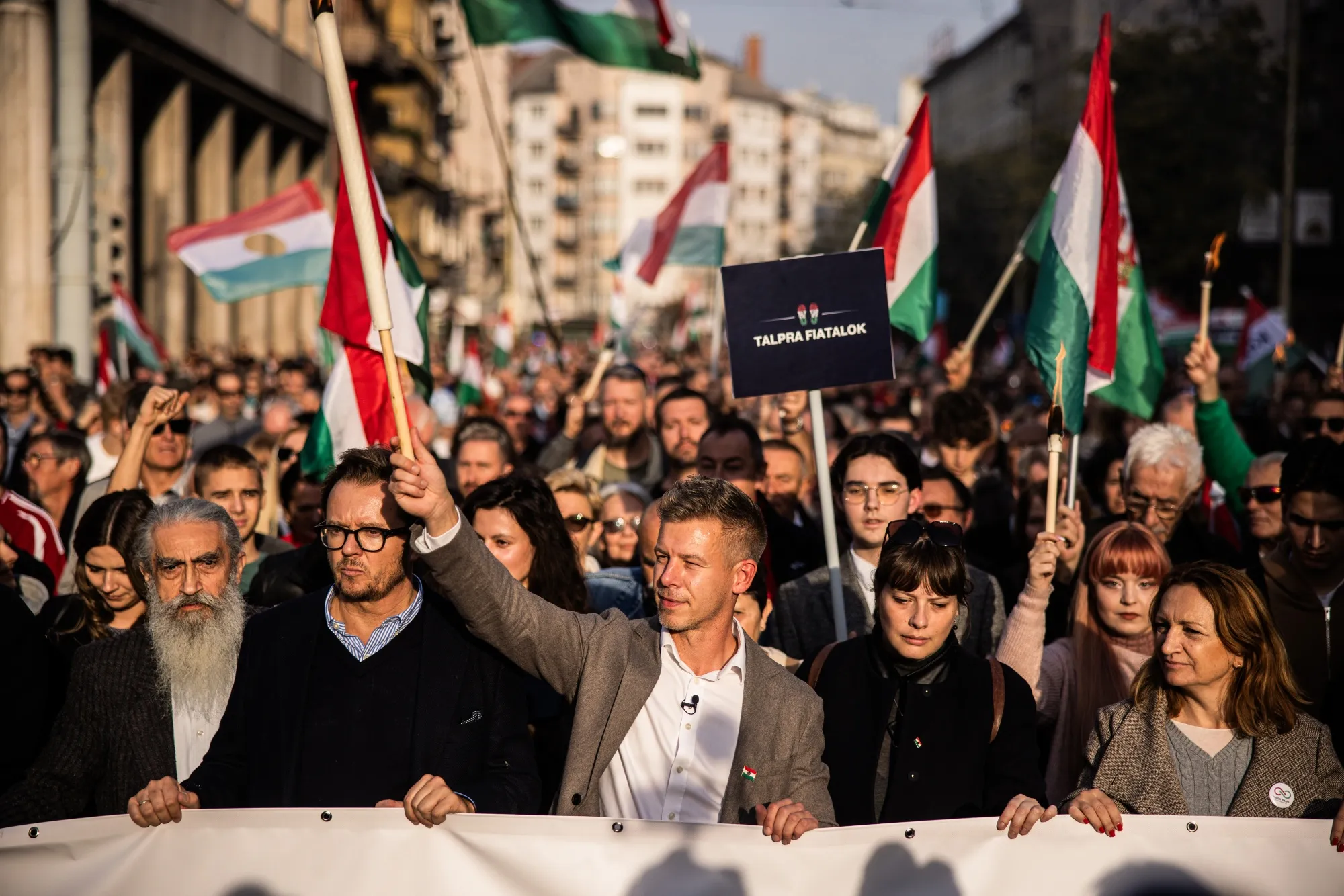 Orban’s Fidesz Loses Lead in Second Poll, Tightening Race for 2026 Hungarian Election