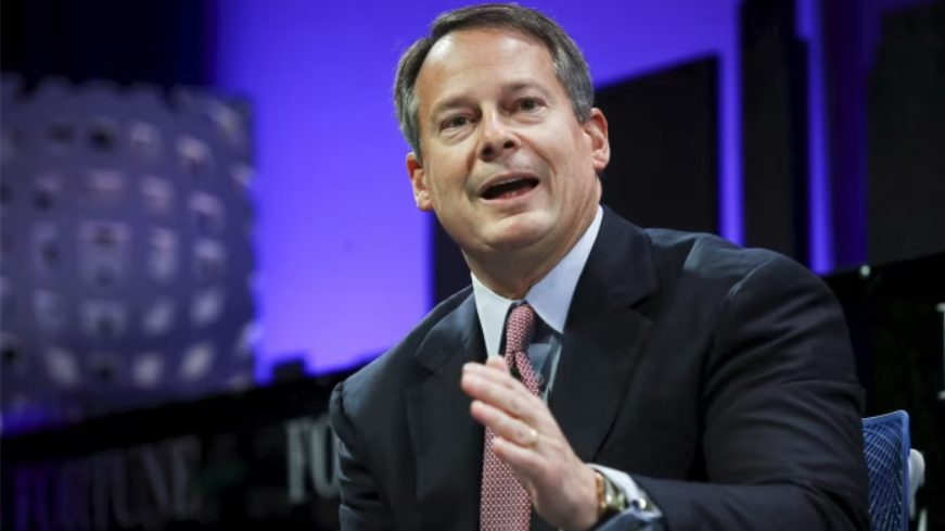 Charles Schwab CEO Walt Bettinger to Retire, Rick Wurster Named Successor