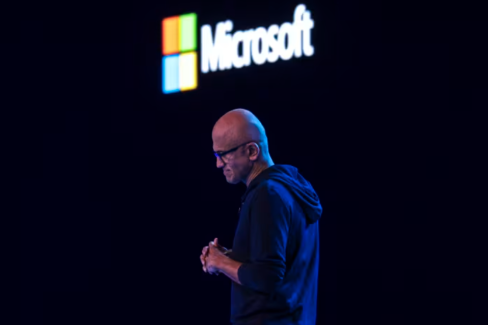 Microsoft Faces Challenges in Its AI Strategy Amidst Investor Concerns