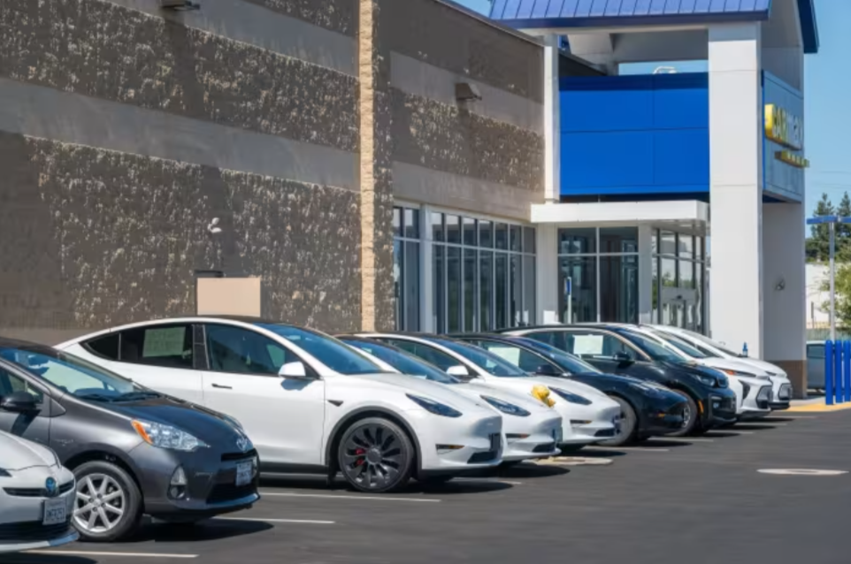 Used EV Prices Plummet, Creating Challenges for Owners and Dealers