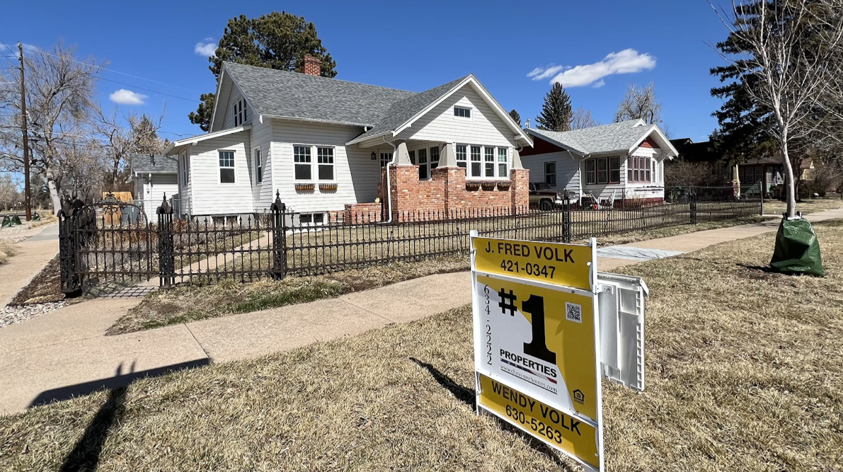 Wyoming’s Real Estate Market Holds Strong Amid National Decline in Home Sales