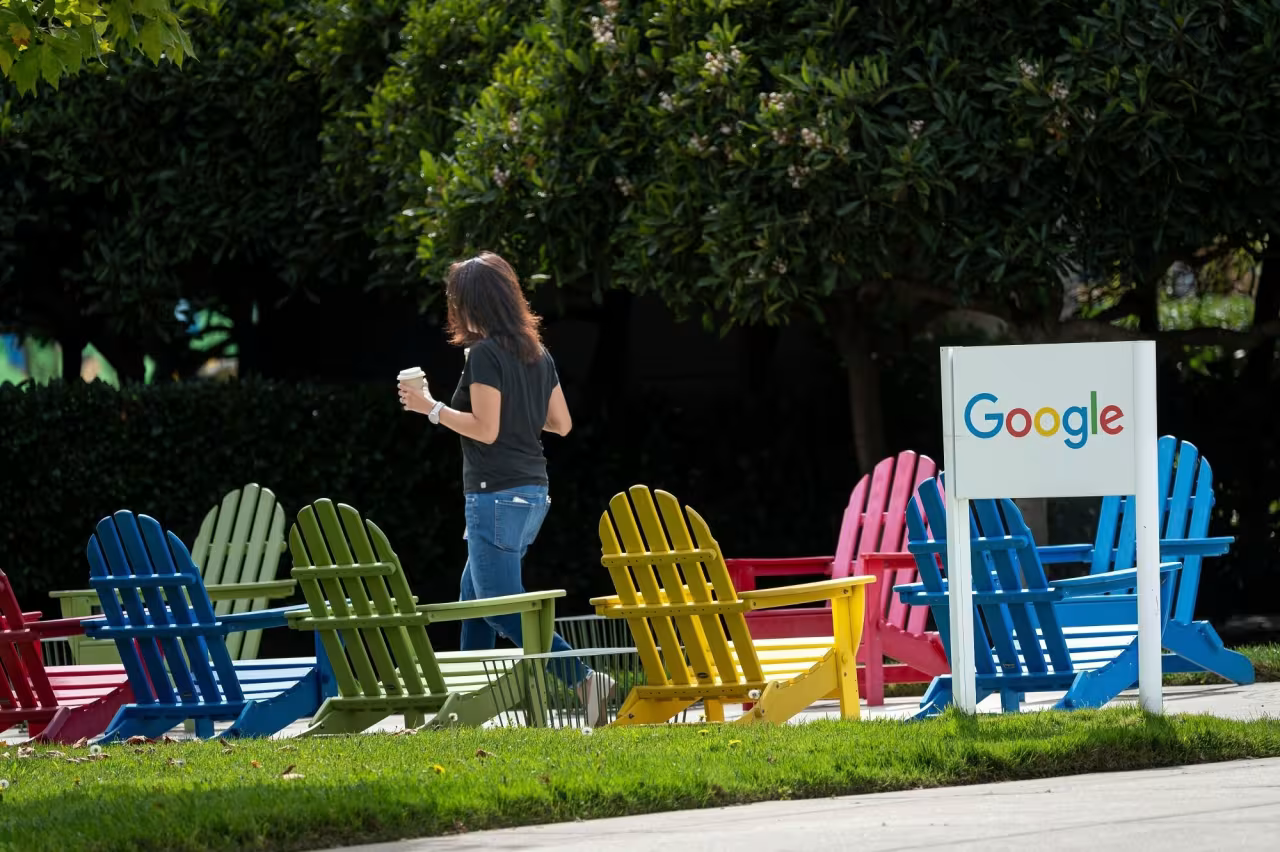 Alphabet Leans on Core Growth and Cost Control Amid Regulatory Uncertainty