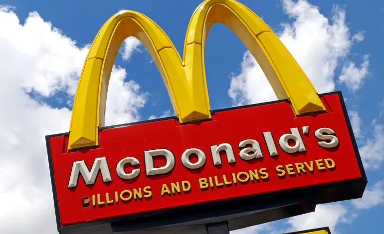 Fast Food Chains Pull Onions After E. coli Outbreak Linked to McDonald’s Quarter Pounders