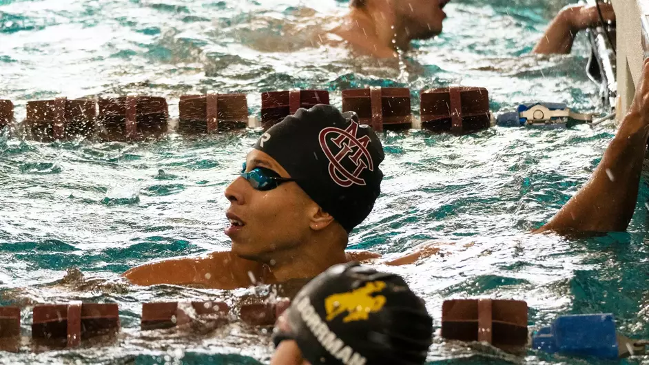 Wyoming Women and Colorado Mesa Men Capture Wins in Dual Swim Meet