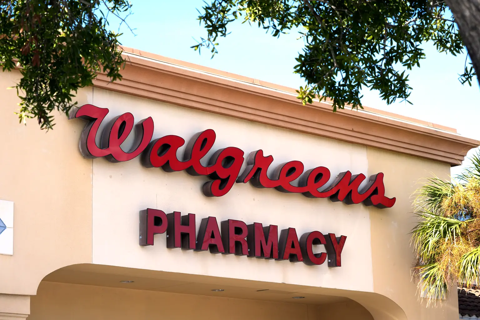 Walgreens Plans to Close 1,200 Stores Over Next Three Years Amid Financial Challenges