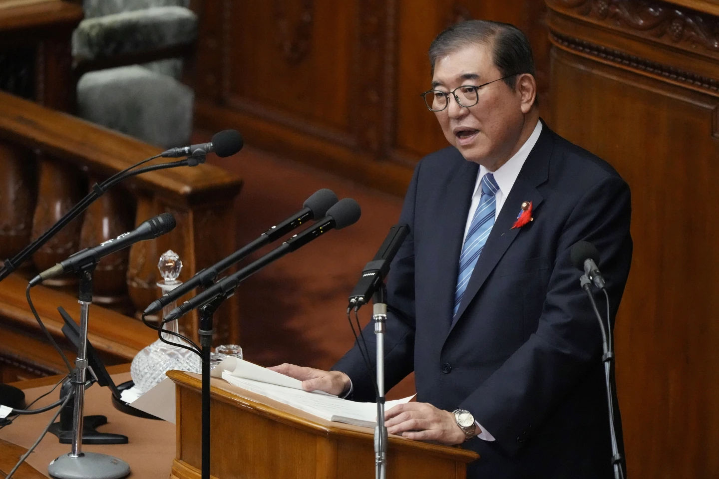 New Japanese PM Ishiba Vows to Regain Public Trust, Boost Military in First Speech