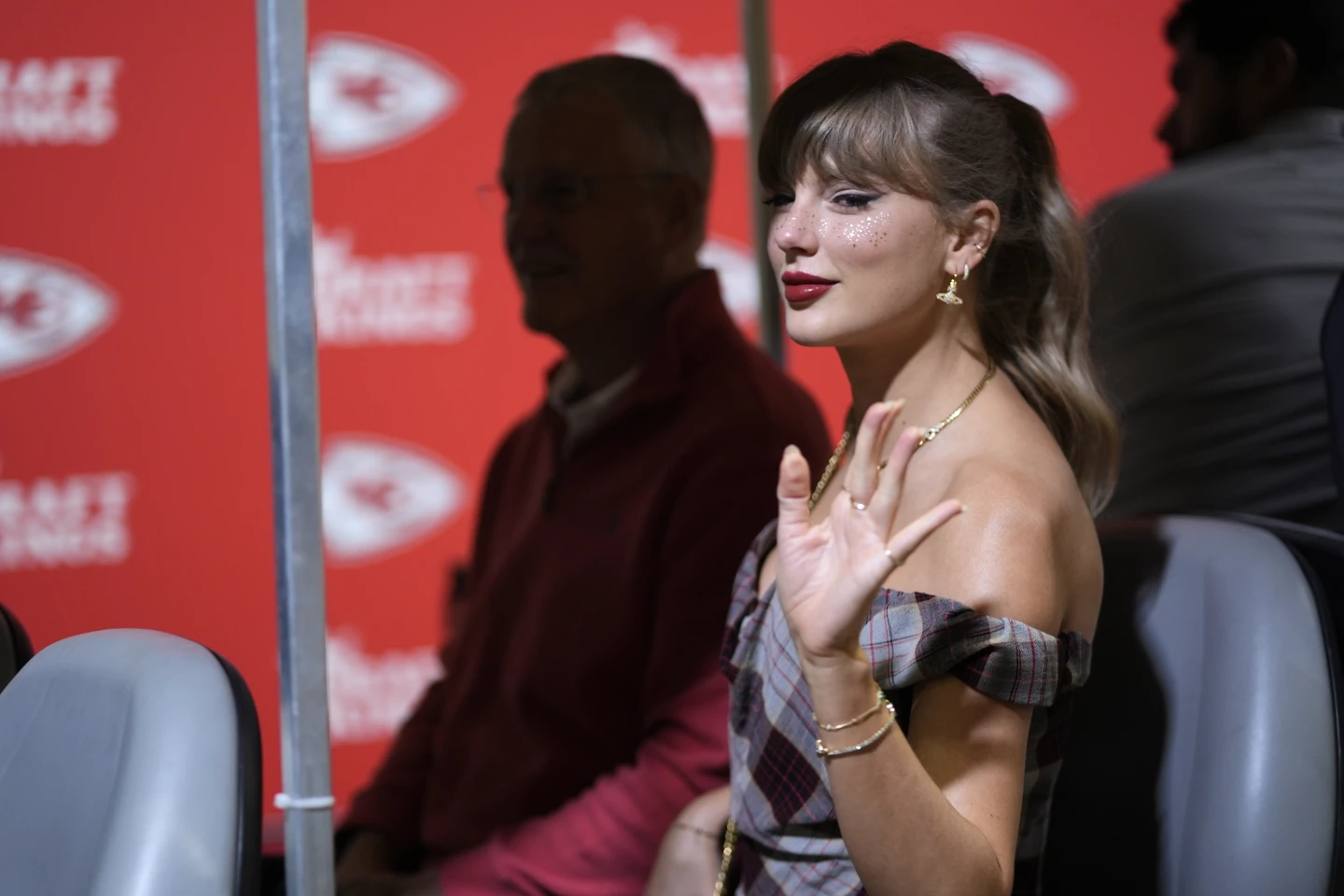 Taylor Swift Back in Stands: Pop Star Supports Kelce as Chiefs Face Saints