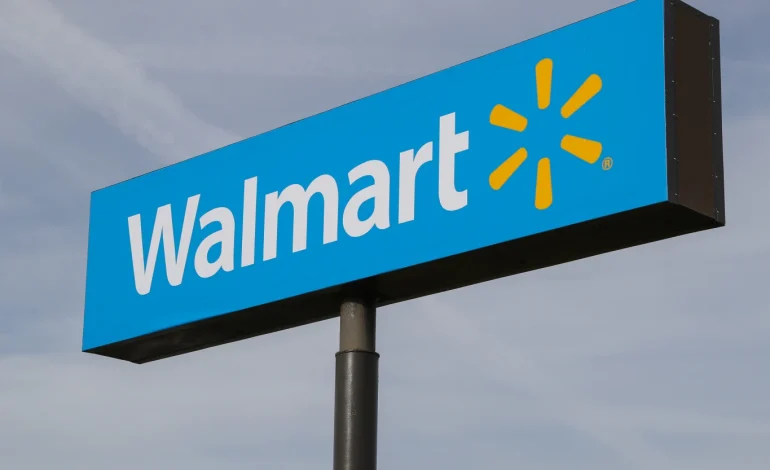 Walmart to Report Earnings Ahead of Crucial Holiday Shopping Season: What to Expect