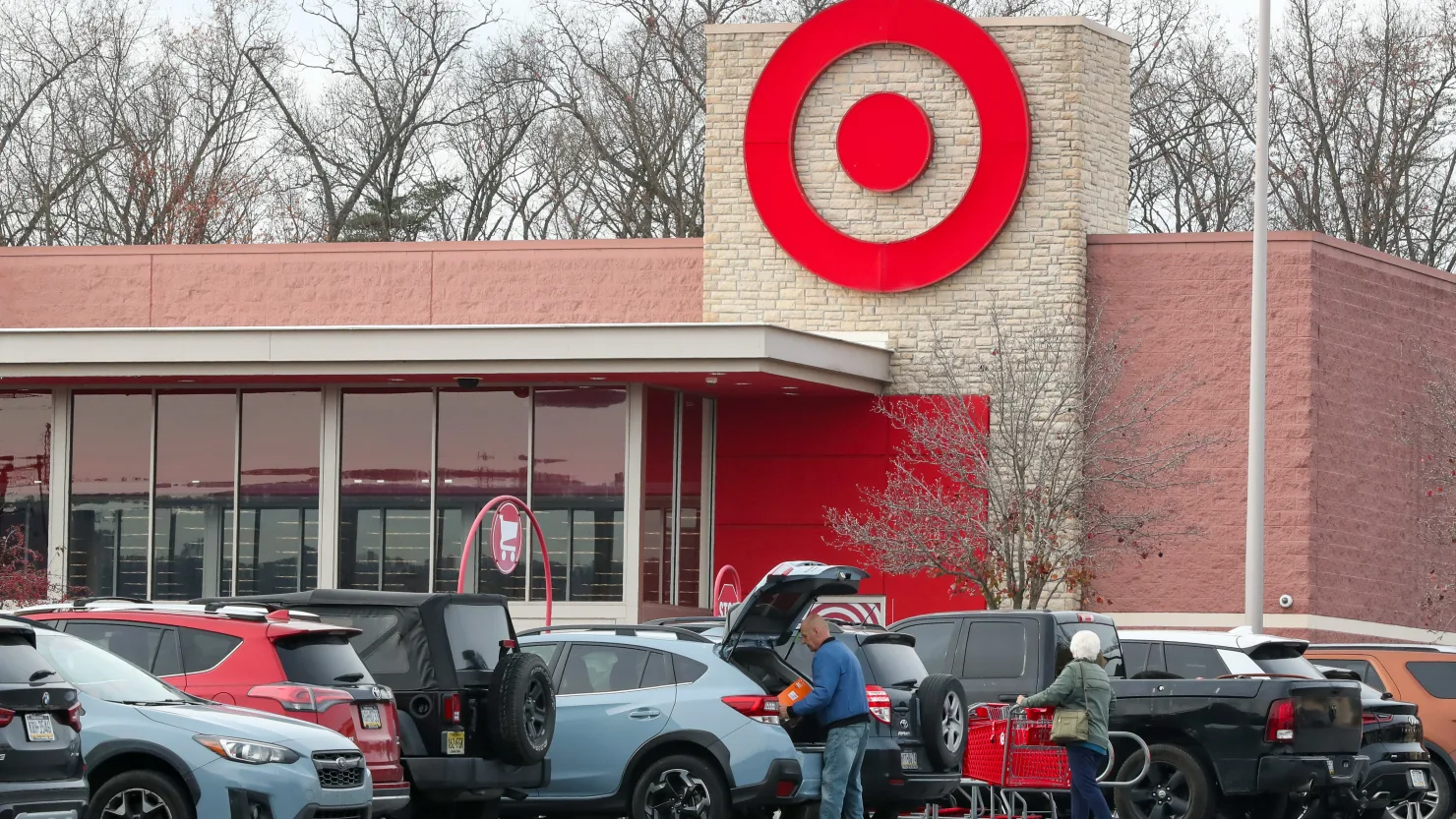 Target Shares Drop 20% After Earnings Miss and Lowered Forecast