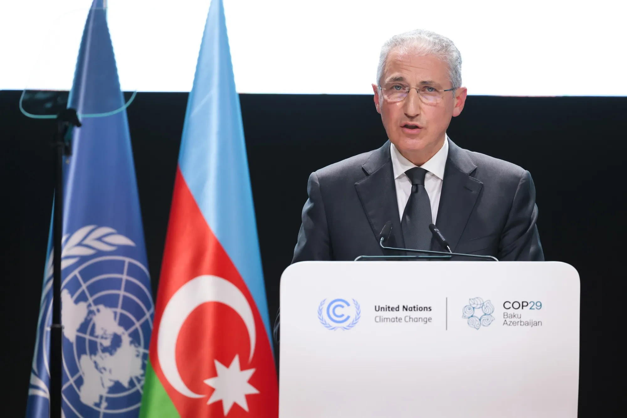 Deep Divisions Plague COP29 Climate Finance Talks in Baku