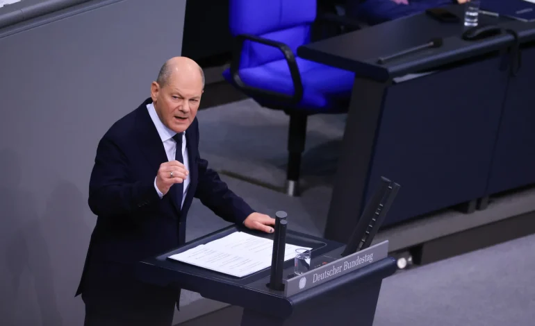 Germany’s Scholz Receives Backing Amidst SPD Leadership Debate Ahead ofSnap Election