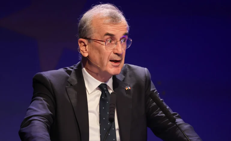 France’s Central Bank Governor Urges Fiscal Certainty Amidst Budgetary Uncertainty