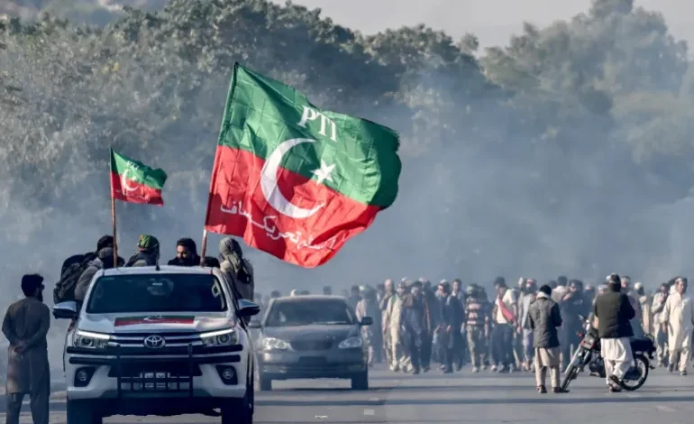 Pakistani Security Forces Clear Islamabad After Crackdown on Khan Supporters