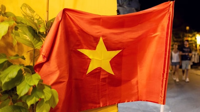 Vietnam Cracks Down on Corruption: Former Deputy Minister, Provincial Chief on Trial in Major Bribery Case