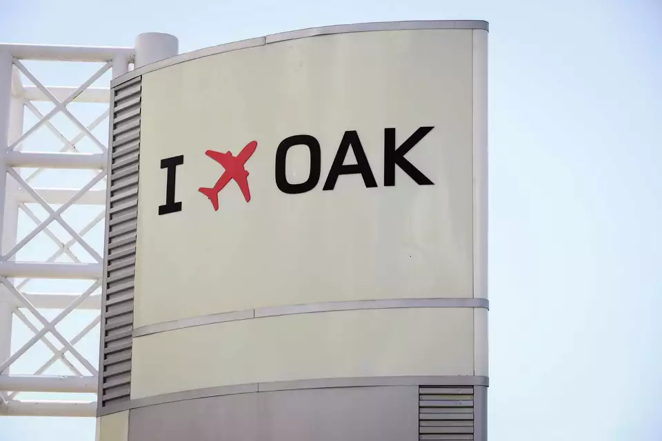 San Francisco Triumphs in Ongoing Airport Name Change Dispute with Oakland