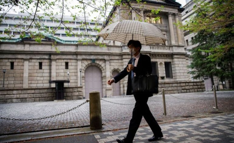 BOJ Signals Caution on Rate Hike, No Clear Indication for December Move