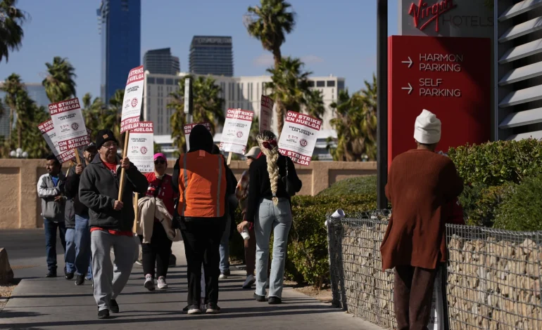 Union Workers Continue Picketing at Las Vegas Casino as Strike Enters 3rd Day