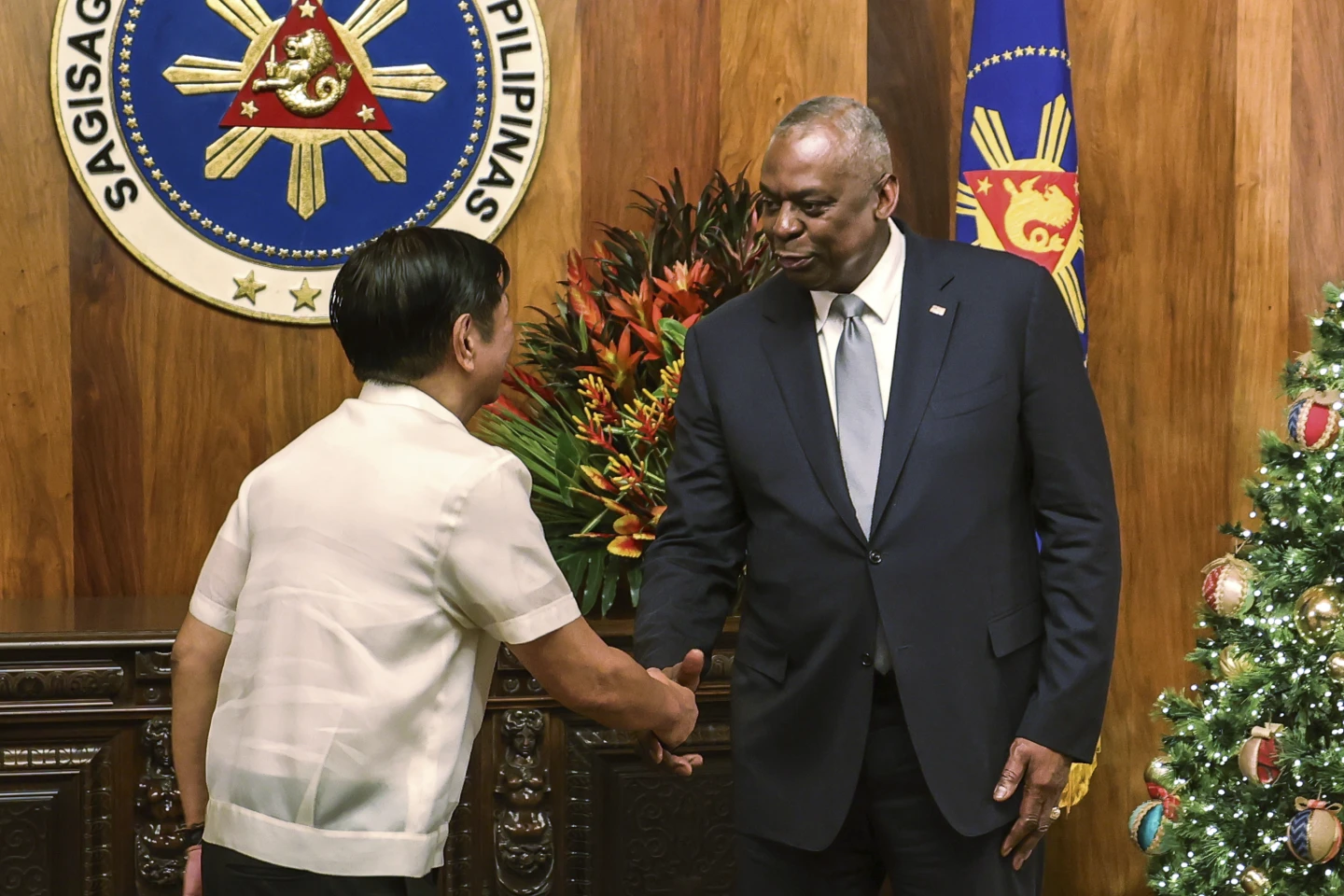 US, Philippines Sign Pact to Share Military Intelligence, Advanced Weapons