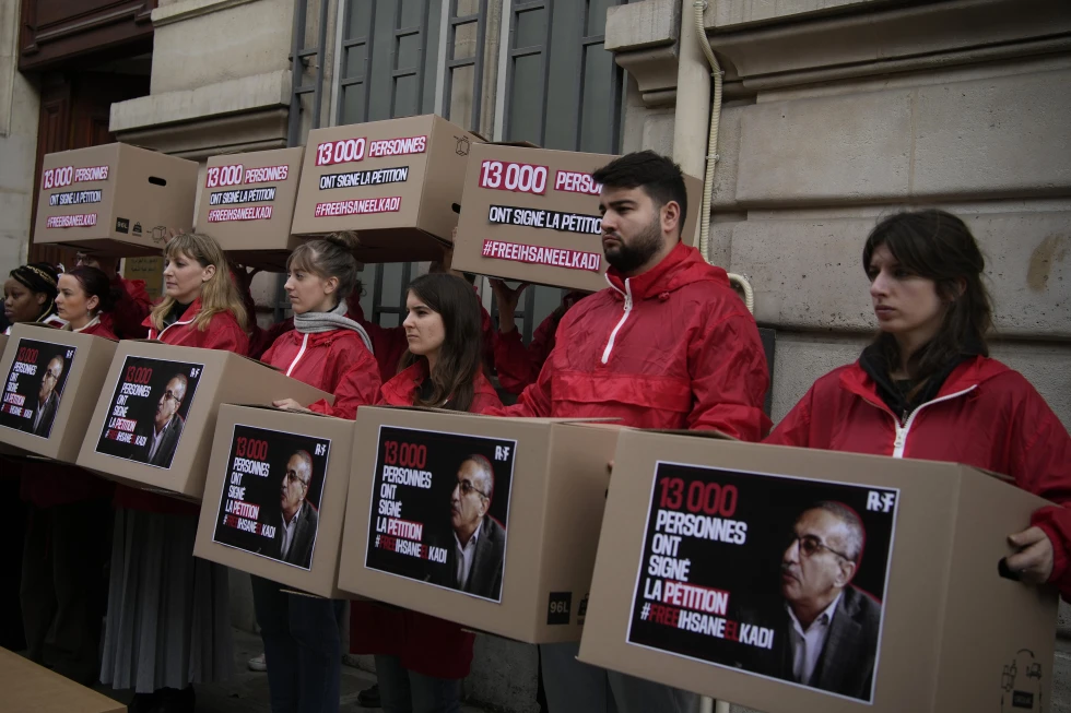 Algerian Journalist Ihsane El Kadi Pardoned After Years in Prison