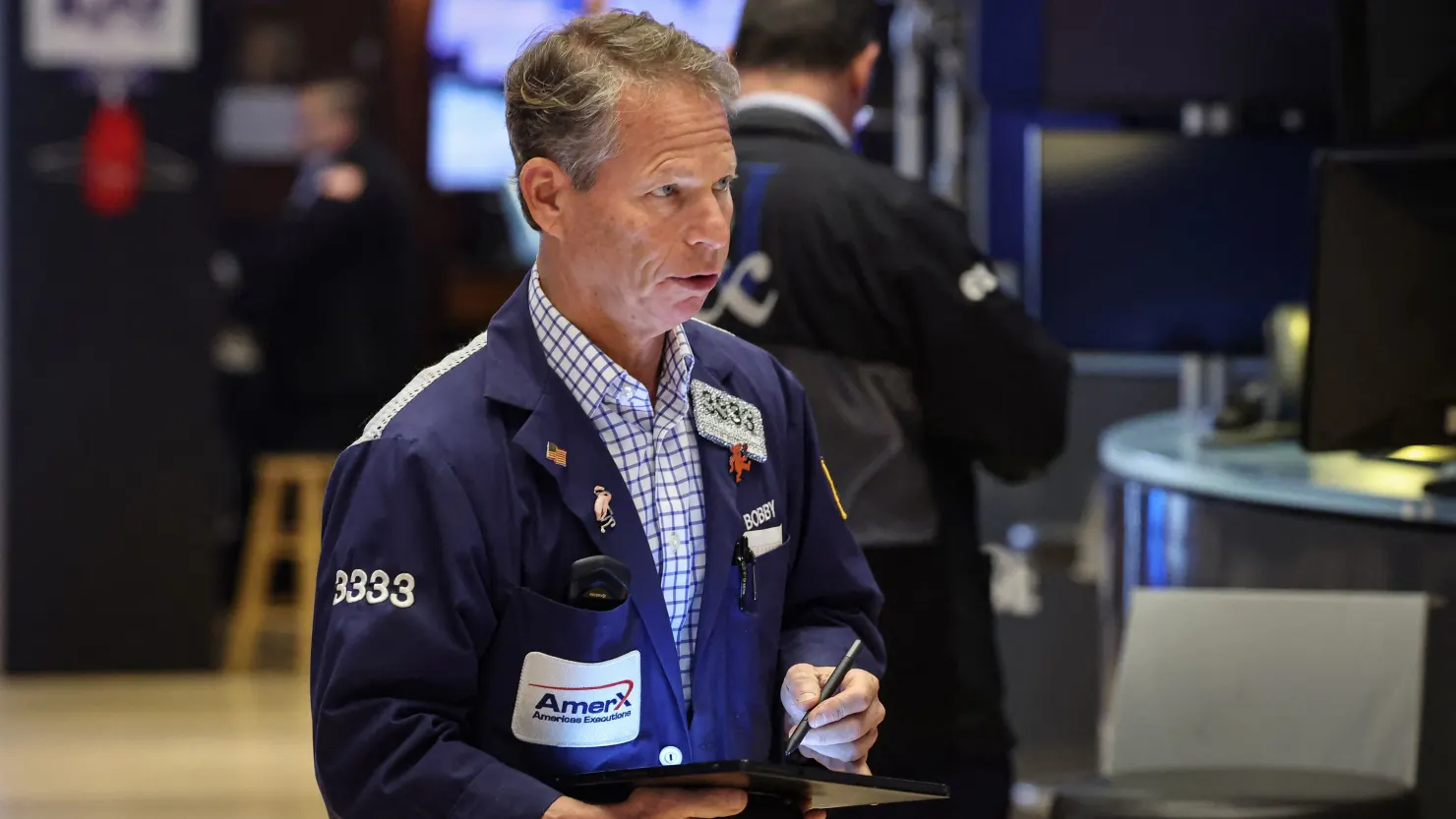 Stock Futures Show Minimal Movement Ahead of Key Jobs Report