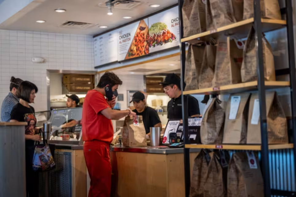 Chipotle Raises US Prices by 2% to Offset Inflation Costs