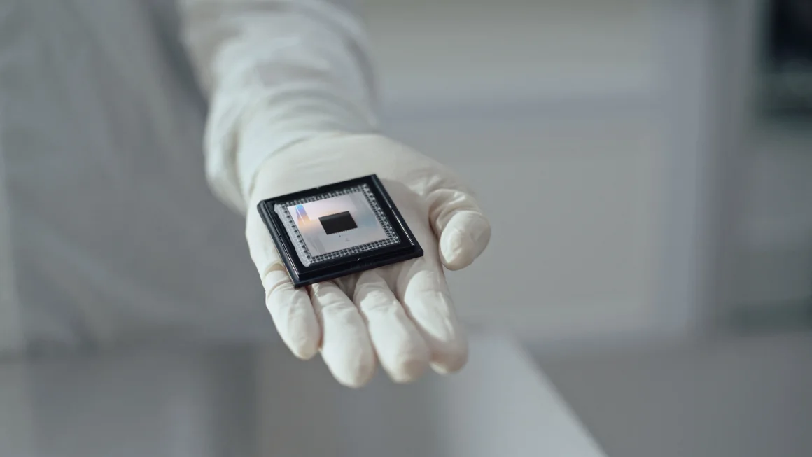 Google Claims Quantum Leap: New Chip Solves Problem in Minutes, Outpacing Classical Computers by Eons