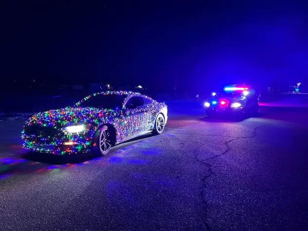 Wyoming Police Remind Drivers: Holiday Lights Belong on Homes, Not Cars