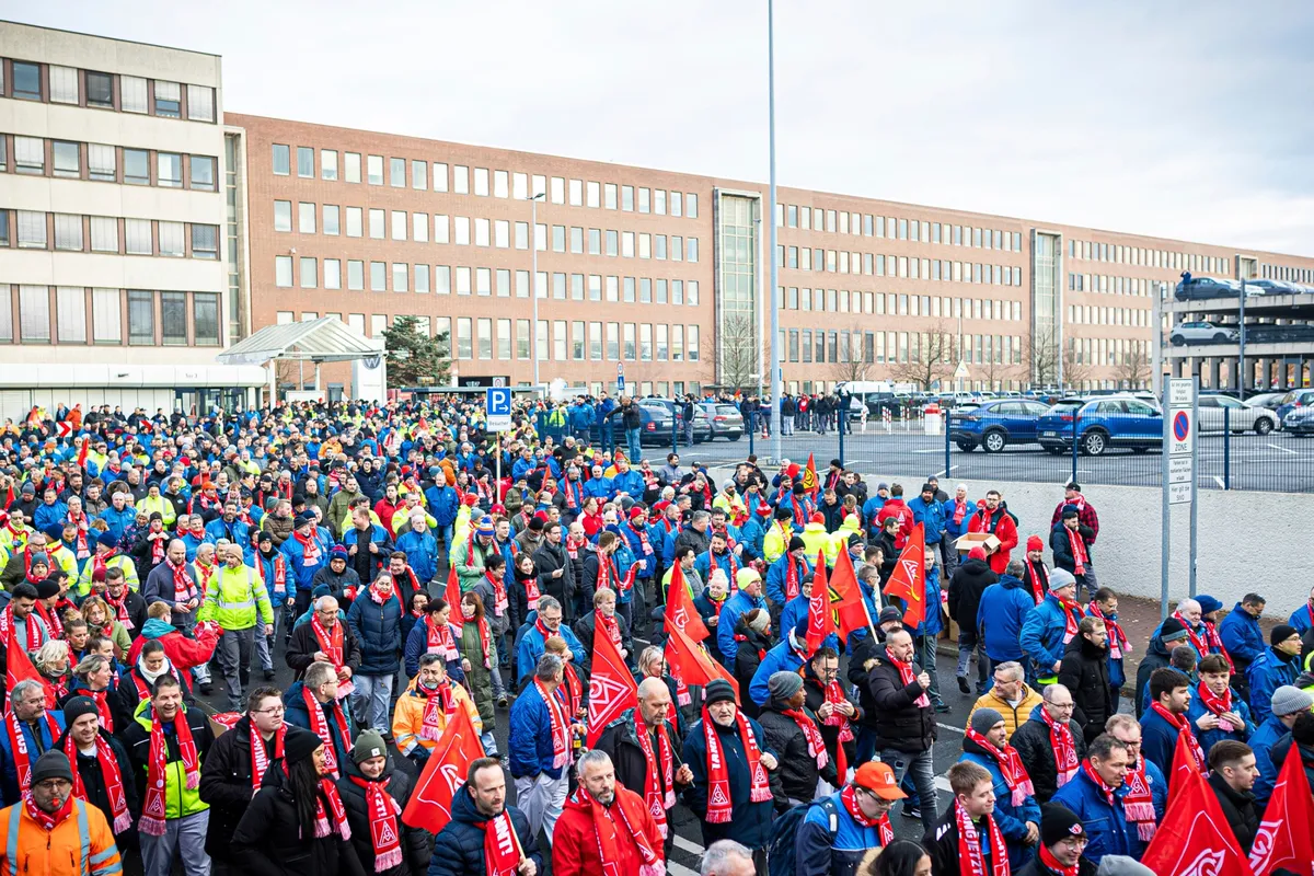 Volkswagen Workers Begin Walkouts Amid Disputes Over Cost-Cutting Measures