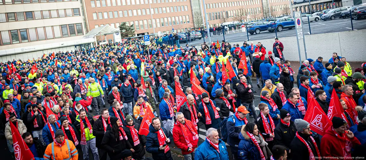 Nearly 100,000 Workers Participate in Strikes at Volkswagen Plants Across Germany