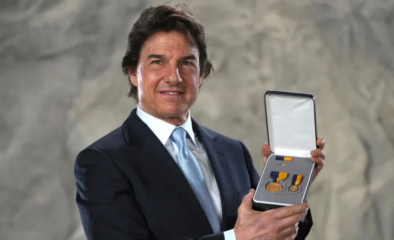 Tom Cruise Awarded Navy’s Highest Civilian Honor for Inspiring Generations of Service