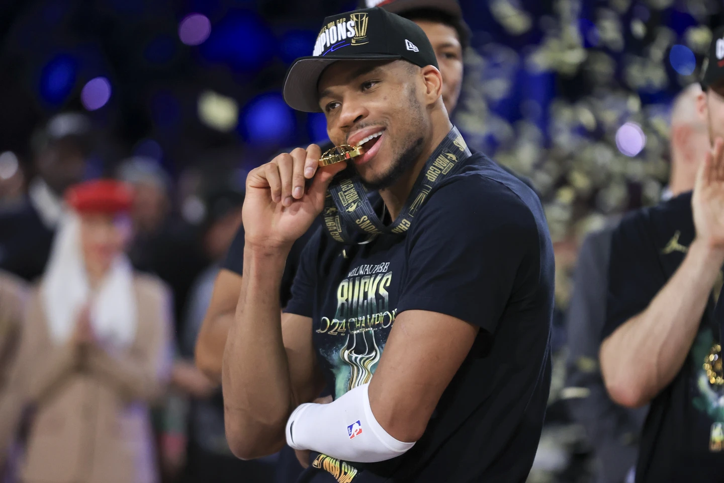 Milwaukee Bucks Claim NBA Cup Title with Dominant Victory Over Oklahoma City Thunder