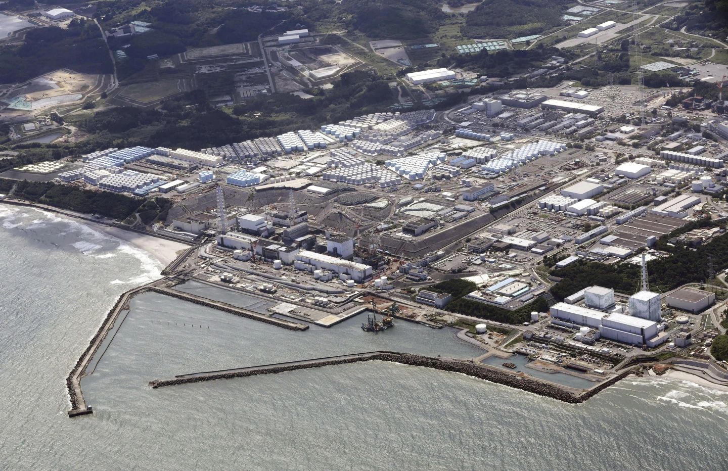 Japan’s New Energy Strategy Focuses on Nuclear Power and Renewables to Meet Growing Demand