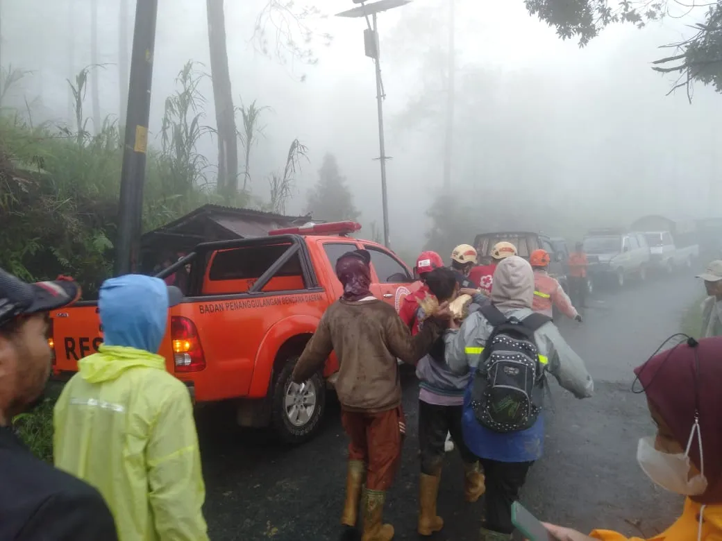 Flash Floods, Landslides in Indonesia Claim at Least 17 Lives, Several Missing