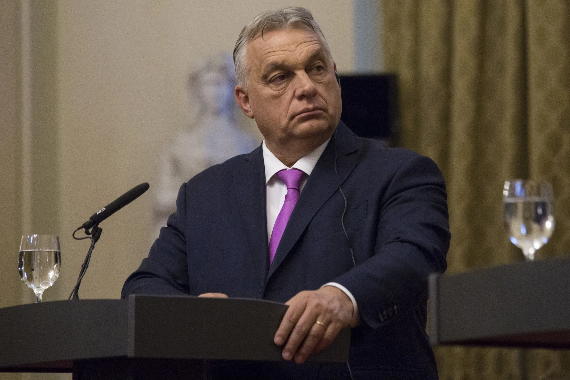 Orban Demands EU Pressure on Ukraine to Restore Russian Gas Transit, Threatens Sanctions Renewal