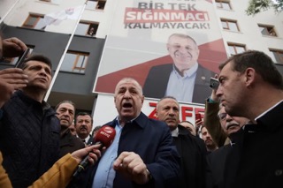 Turkish Court Orders Victory Party Leader Held on Charges of Inciting Hatred