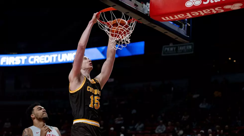 Wyoming Cowboys Defeat UNLV, 63-61, in Road Victory