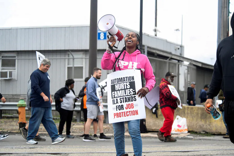 Port Strike Avoided as Longshoremen’s Union and Shippers Reach Tentative Deal