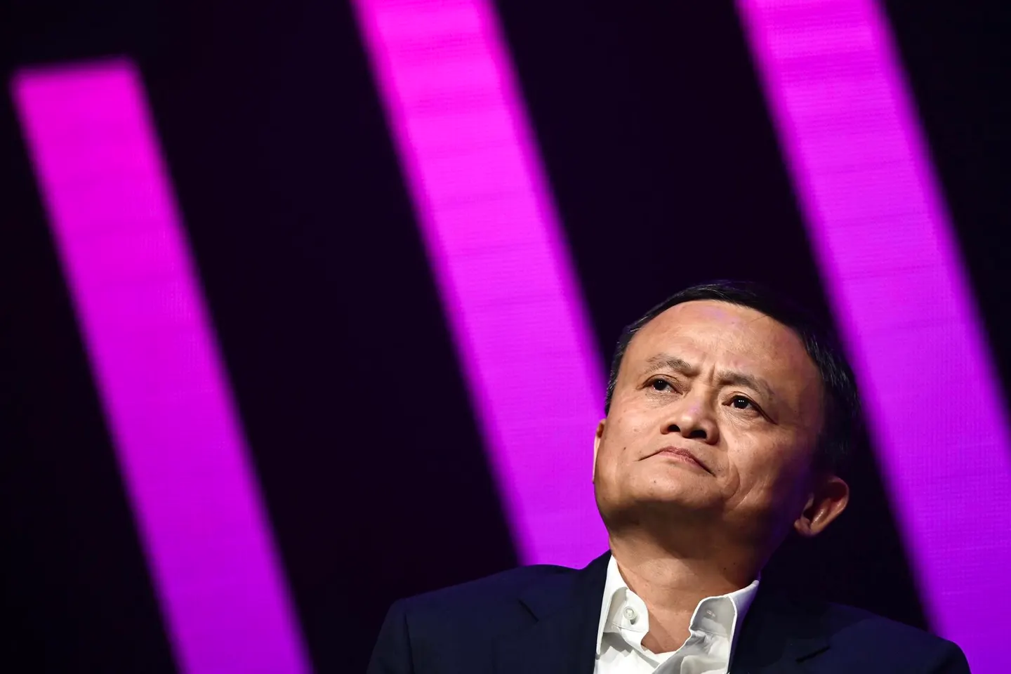 Alibaba’s Surge in Profit and Amazon’s Revenue Growth Overtake Walmart’s